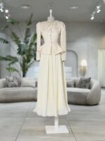 Classic dress – Image 2