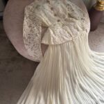 Ensemble Vest dentelle avec jupe plisse
