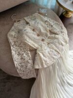 Ensemble Vest dentelle avec jupe plisse – Image 5