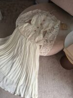 Ensemble Vest dentelle avec jupe plisse – Image 2