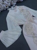ROBE – Image 5